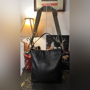 Fossil Black Pebble Leather Crossbody Hobo Shoulder bag w Guitar & Handle Strap